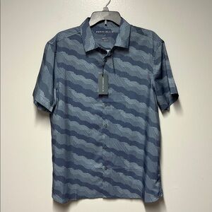Perry Ellis Men's Blue Wave Pattern Shirt